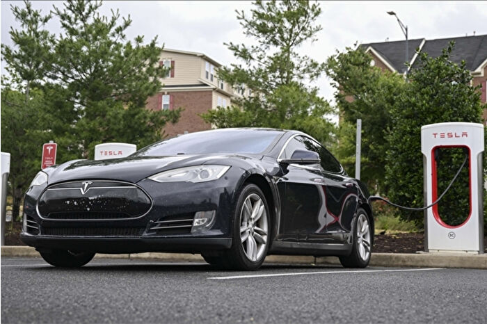 Tesla'nın otomobil teslimatları üçüncü çeyrekte arttı