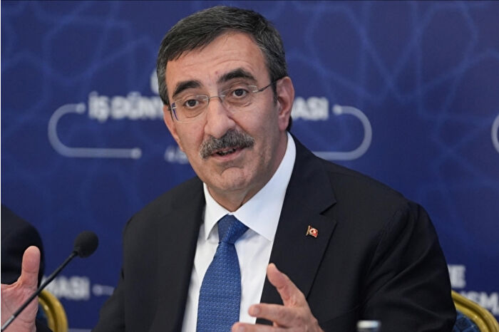 Cumhurbaşkanı Yardımcısı Cevdet Yılmaz: 2028 yılının sonunda ihracatımızın 300 milyar doları aşmasını amaçlıyoruz