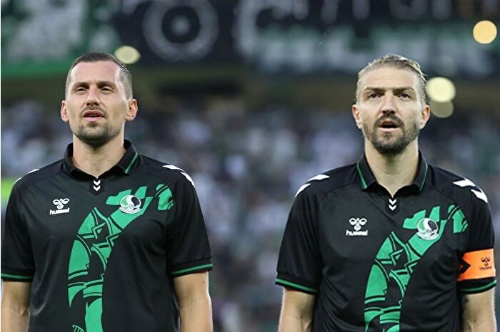 Sakaryaspor'dan Caner Erkin ve Burak Altıparmak ile ilgili yeni karar