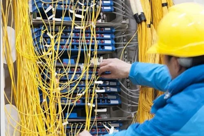 Almanya’da fiber kablo krizine dolandırıcılık gölgesi: Phoenix Engineering iflas etti, taşeronlar milyonlarca euro bekliyor