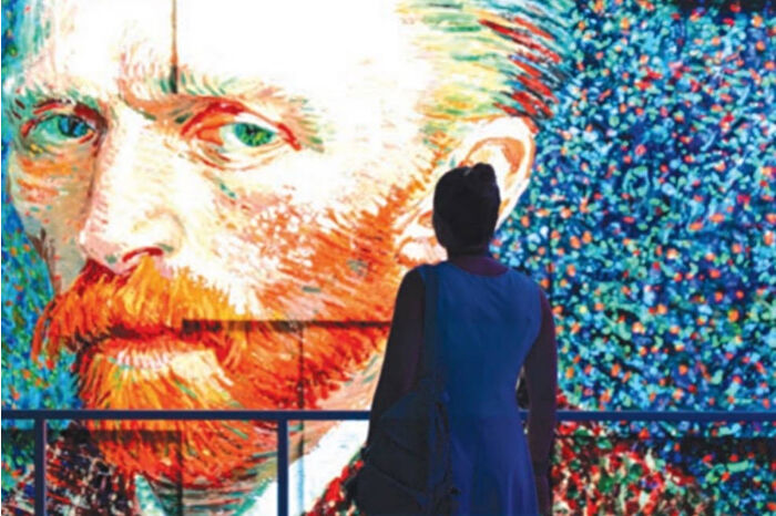 İBB’nin Dijital Deneyim Merkezi’nde açılan ‘Van Gogh: Işığın İzinde’ sergisi, bir ayda 55 bin ziyaretçiyi ağırlayarak büyük ilgi topladı