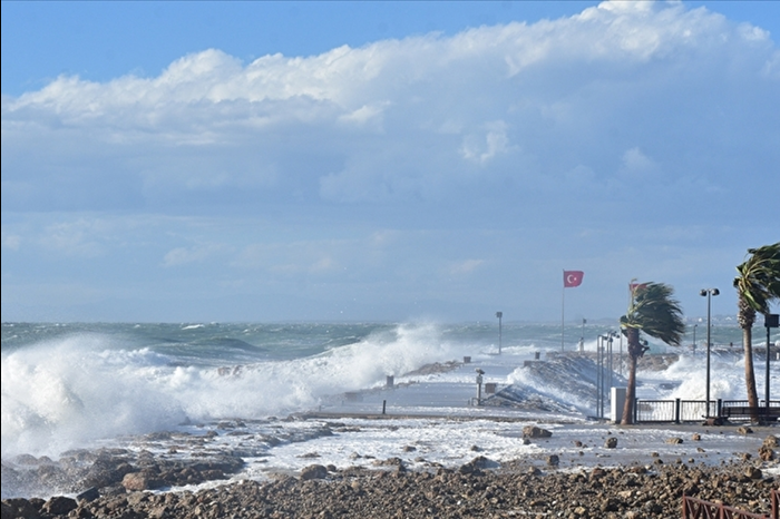 Meteorolojiden Batı Karadeniz açıklarına fırtına uyarısı