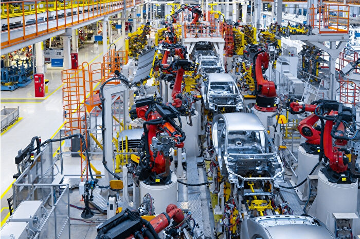 Ifo raporu: Alman otomotiv sektörü temmuz ve ağustostaki toparlanmanın ardından yeniden geriledi