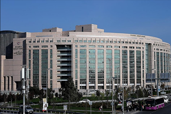 İstanbul Altın Rafinerisi AŞ soruşturmasında 23 zanlı adliyede