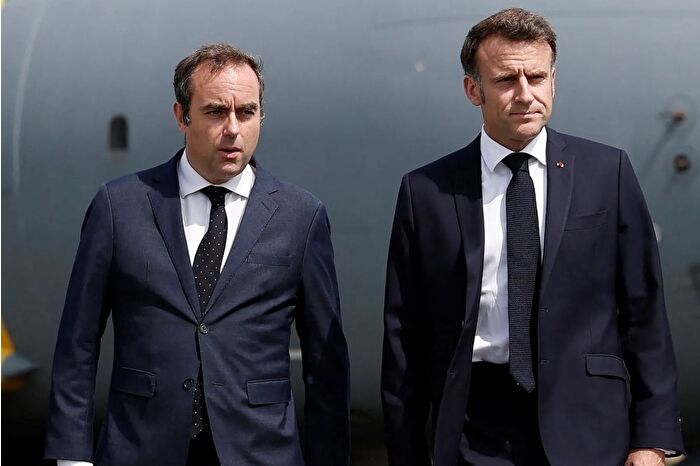 Fransa Cumhurbaşkanı Macron, istifa eden Sebastien Lecornu'yu yeniden başbakan olarak atadı