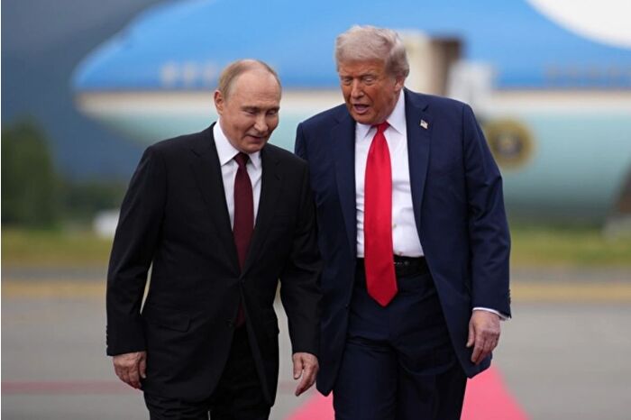 AB'den olası Putin-Trump görüşmesine ilişkin açıklama: Memnuniyetle karşılarız