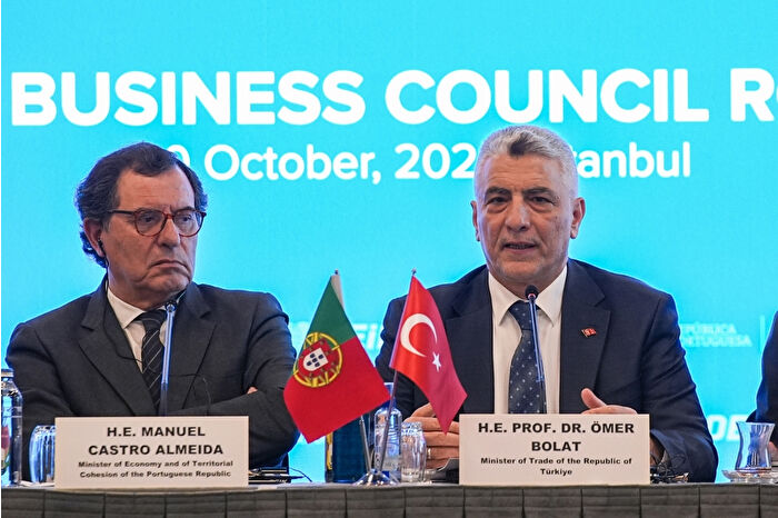 Ticaret Bakanı Ömer Bolat, Türkiye-Portekiz İş Forumu'nda konuştu: Ticaret hacminde bu yıl önemli bir yükseliş görüyoruz