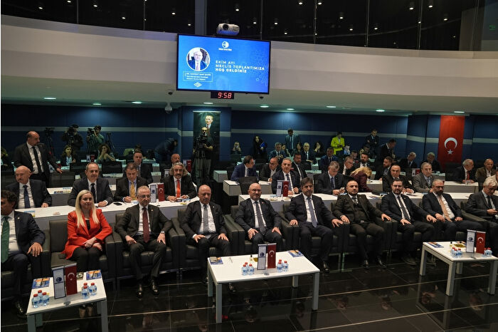 Ankara Sanayi Odasının ekim ayı meclis toplantısında konuşan TSE Başkanı Mahmut Sami Şahin: Avrupa standartını Türk standardı haline getiriyoruz