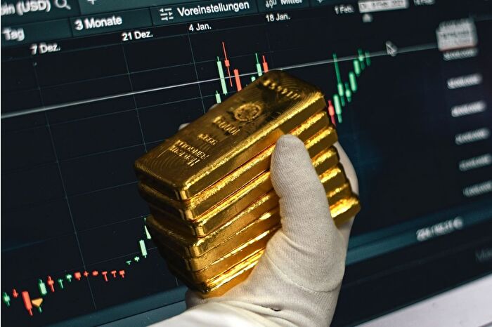 Altının gram fiyatı yüzde 5,8 düştü, borsa yüzde 0,80 değer kazandı
