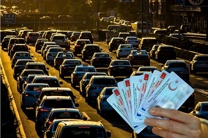 1,9 milyon eski tip ehliyetin indirimli yenilenebilmesi için son hafta: Süre uzatılmayacak