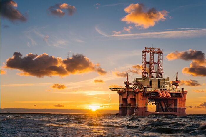 Deloitte raporuna göre, tarife krizi petrol ve gaz projelerini yavaşlatacak