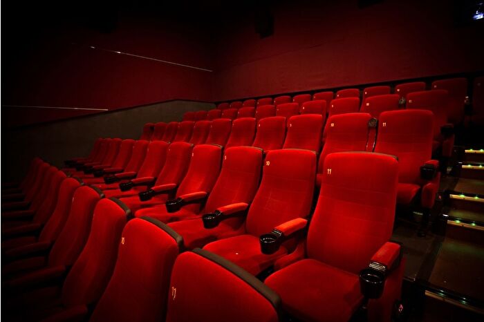 Sinemalardan elde edilen hasılat 3 milyar 500 milyon liraya yükseldi