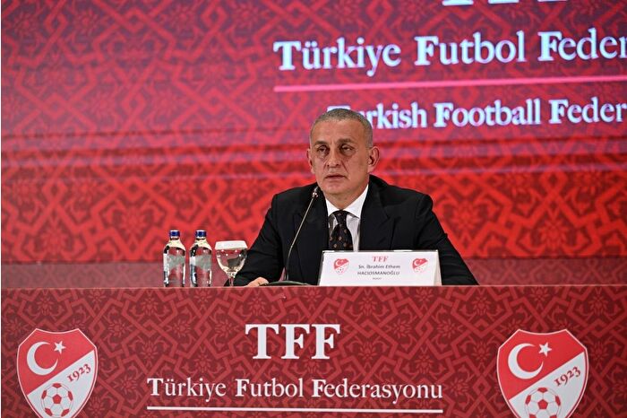 TFF Başkanı İbrahim Hacıosmanoğlu, hakemlerin ardından 3 bin 700 futbolcuya bahis soruşturması başlatıldığını söyledi