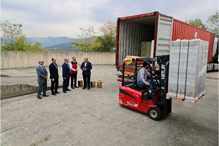 İngiltere Ordu'da üretilen 8.8 ton bal satın aldı