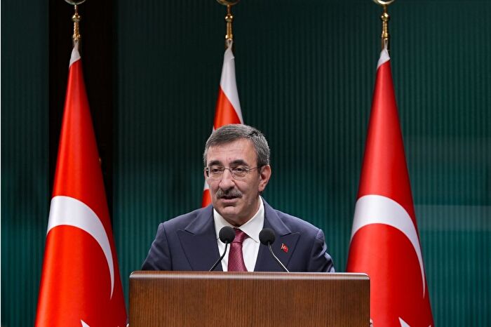 Cevdet Yılmaz'dan 'Yıllıklandırılmış ihracat değerimiz yeni bir rekora ulaşmıştır' açıklaması