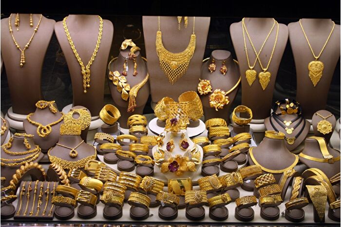 Altın güne yükselişle başladı, gramı 5 bin 368 liradan işlem görüyor