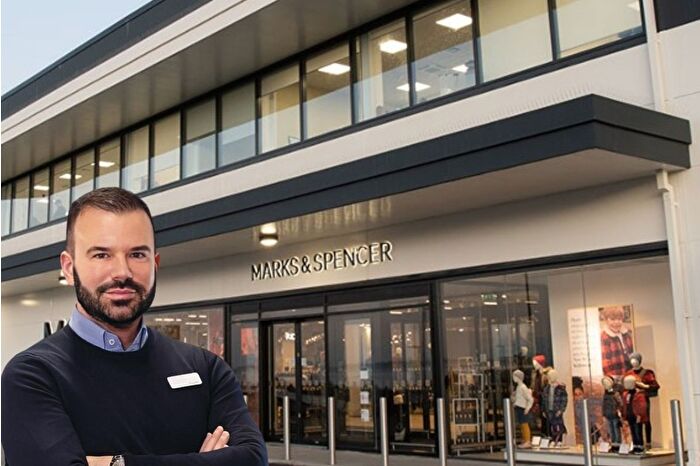 Marks & Spencer CEO’su Stuart Machi'nden 'vergi artışı sinyali İngiltere’de perakende moralini bozdu' açıklaması