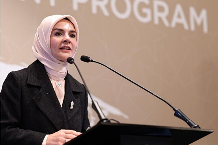 Aile ve Sosyal Hizmetler Bakanı Mahinur Özdemir Göktaş 81 ile evsizlerin barınma ve ihtiyaçlarının karşılanması için talimat gönderdi