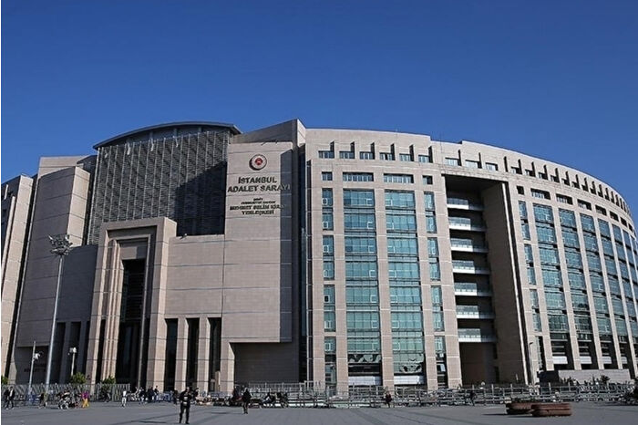 İBB'ye yönelik yolsuzluk soruşturmasında CHP Bilgi İşlem Sorumlusu gözaltına alındı