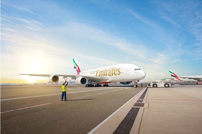 Emirates bu yılın ilk yarısında açıkladığı rekor kârla üst üste dördüncü kez yarıyıl rekorunu tazeledi