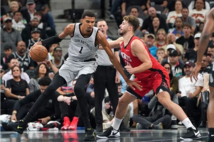 Alperen'in 25 sayısı Rockets'a San Antonio Spurs karşısında yetmedi