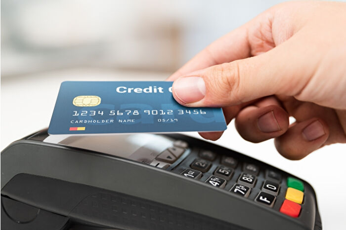 Artvin Hopa’da kapıda ödeme sonrası kredi kartından 85 bin TL çekilen esnafın mağduriyeti banka tarafından giderildi