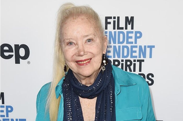 Altın Küre ödüllü ABD'li oyuncu Sally Kirkland hayatını kaybetti