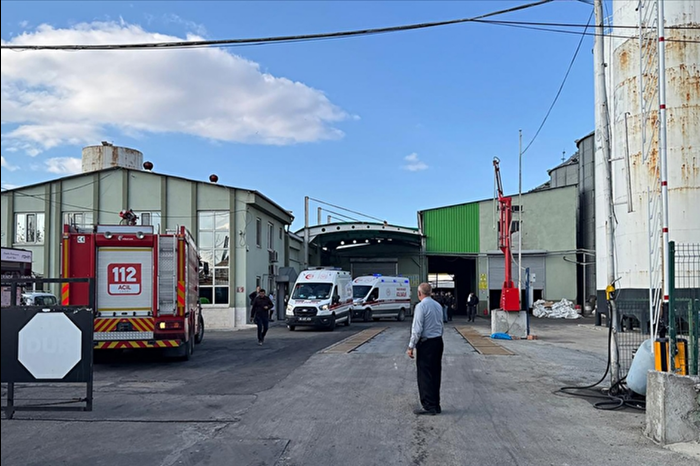 Afyonkarahisar'da fabrikadaki patlamada 10 kişi yaralandı
