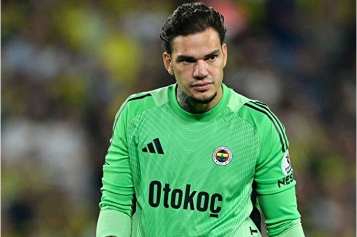 Fenerbahçe'nin Brezilyalı kalecisi Ederson, fenerbahçe ile futbolu yeniden soluduğunu söyledi