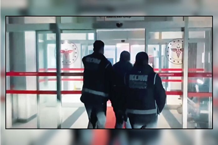 FETÖ'cülere operasyonda şirket çalışanı ve kamu görevlisi 71 şüpheli yakalandı