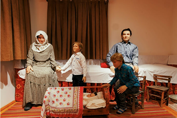 Kültür ve Turizm Bakanlığı ve TİKA iş birliğiyle restore edilen Naim Süleymanoğlu’nun Mestanlı’daki evi müze olarak açıldı