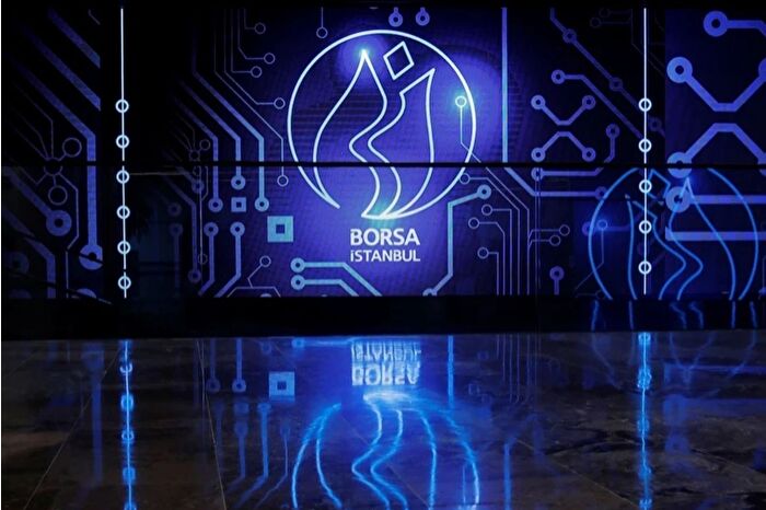 Borsa İstanbul'da BIST 100 endeksi günü 10 bin 700 puanın üzerinde tamamladı