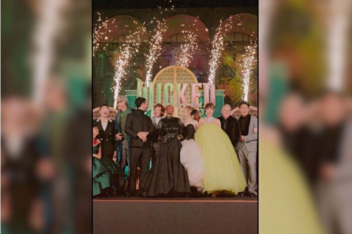 Wicked For Good oyuncuları New York'ta film prömiyerinde bir araya geldi
