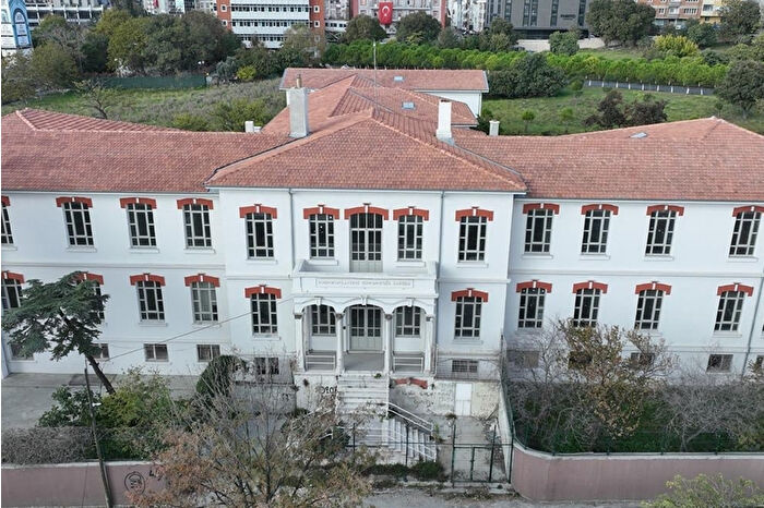 Balıklı Rum Hastanesi çocuk psikiyatri bölümünde 112 milyon TL’lik sahte reçete skandalı ortaya çıktı, doktor ve eczacılar gözaltına alındı
