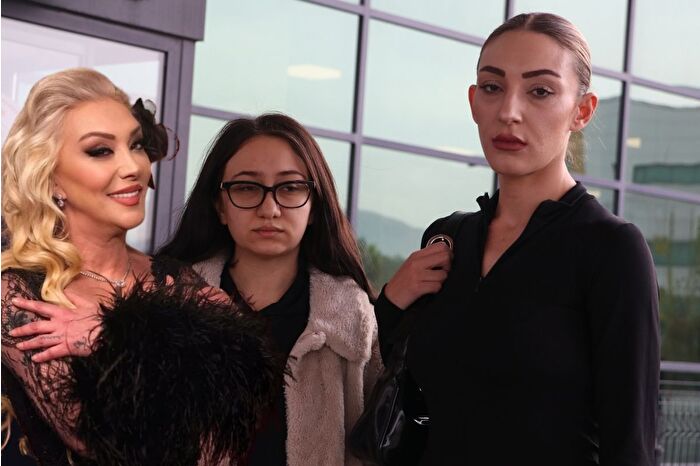 Güllü adıyla tanınan sanatçı Gül Tut'un ölümüyle ilgili kızı ve arkadaşı uyuşturucu madde testi için örnek verdi