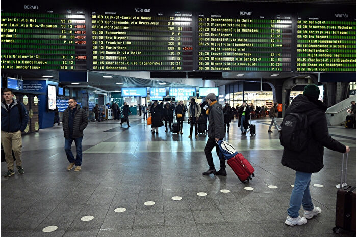 Belçika'da çalışanların hükümeti protesto etmek için 3 günlük grevi başladı