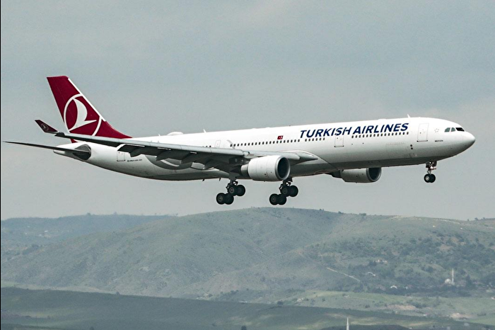 Venezuela'da gerginlik arttı, THY dahil birçok havayolu şirketi uçuşlarını askıya aldı