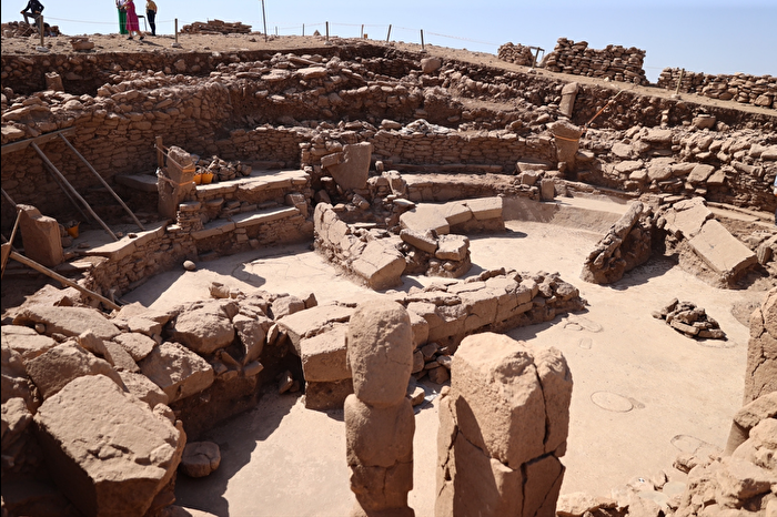 Karahantepe kazılarında amfi tiyatroyu andıran yapı ortaya çıktı