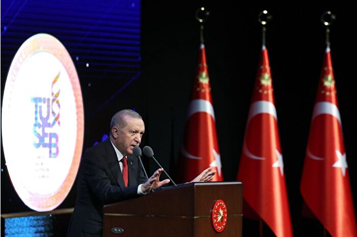 Cumhurbaşkanı Erdoğan, sağlık alanında büyük bir devrime imza atıldığını söyledi