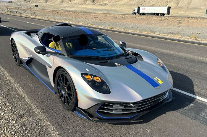 Aston Martin Valhalla sürüş testindeyken Utah’ta polise yakalandı
