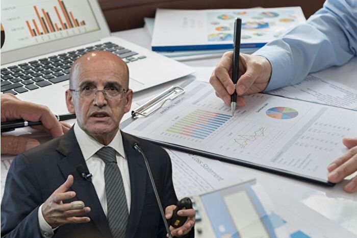 Hazine ve Maliye Bakanı Mehmet Şimşek, kamu harcamalarında önemli bir disiplinin sağlandığını belirtti