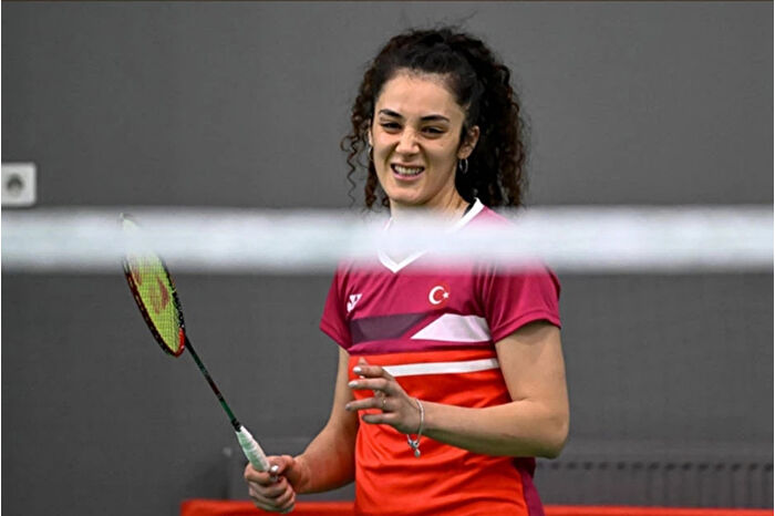 Milli badmintoncu Neslihan Arın, Hindistan'da gümüş madalya aldı
