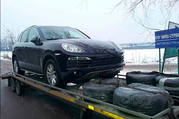 Rusya’da yüzlerce Porsche aynı anda kilitlendi, 'Kasıtlı Sinyal Bozma' şüphesi