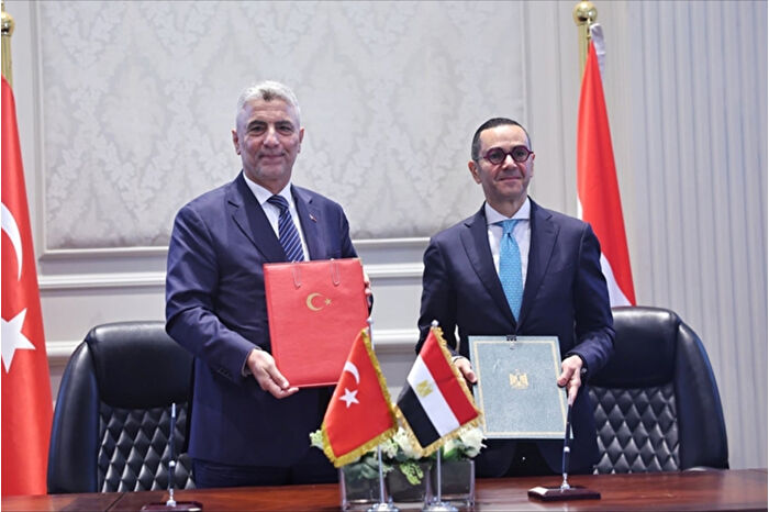 Ticaret Bakanı Ömer Bolat duyurdu, Mısır'la 15 milyar dolarlık ticaret hedefi