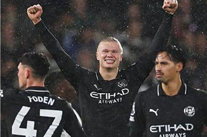 Erling Haaland, Premier Lig tarihinde 100 gole en hızlı ulaşan futbolcu ünvanını aldı