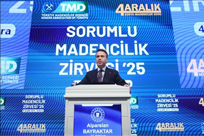 Enerji ve Tabii Kaynaklar Bakanı Alparslan Bayraktar, Türkiye Madenciler Derneği Zirvesi'nde söz verdi
