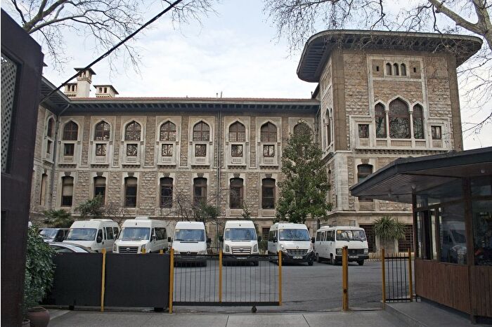 İstanbul İl Milli Eğitim Müdürlüğü, İstanbul Erkek Lisesi'nin pansiyonundaki kavgayla ilgili açıklama yaptı