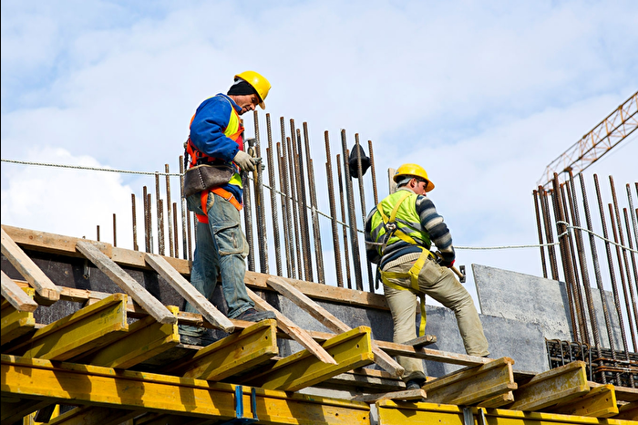 İnşaat sektöründe çalışan sayısı deprem bölgesindeki konut inşaatlarının etkisiyle üç aydır rekor kırıyor