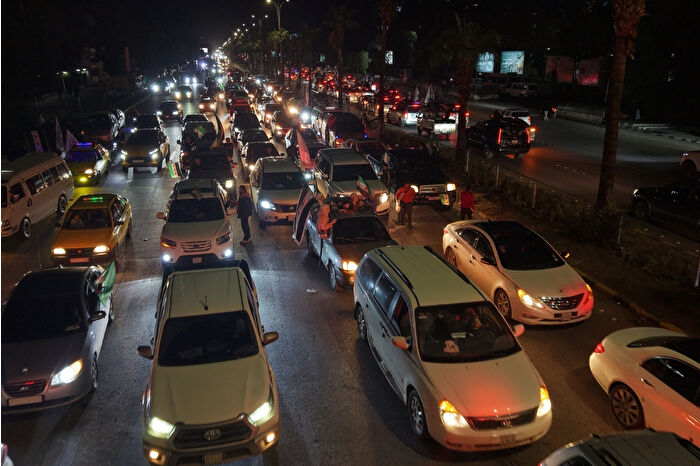Şam’da Baas rejiminin devrilmesinin birinci yıl dönümü yoğun katılımla kutlandı