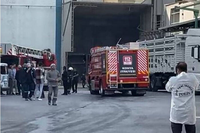 Konya'da şekerleme fabrikasında patlama sonucu 2 kişi yaralandı